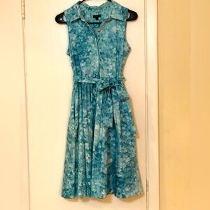 Talbots Blue Floral Shirtdress. Cotton & Spandex. Woman’s Size 6 Petite